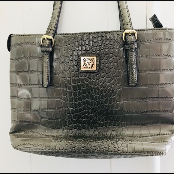 Anne Klein Handbags - 💲💲ANNE KLEIN PURSE